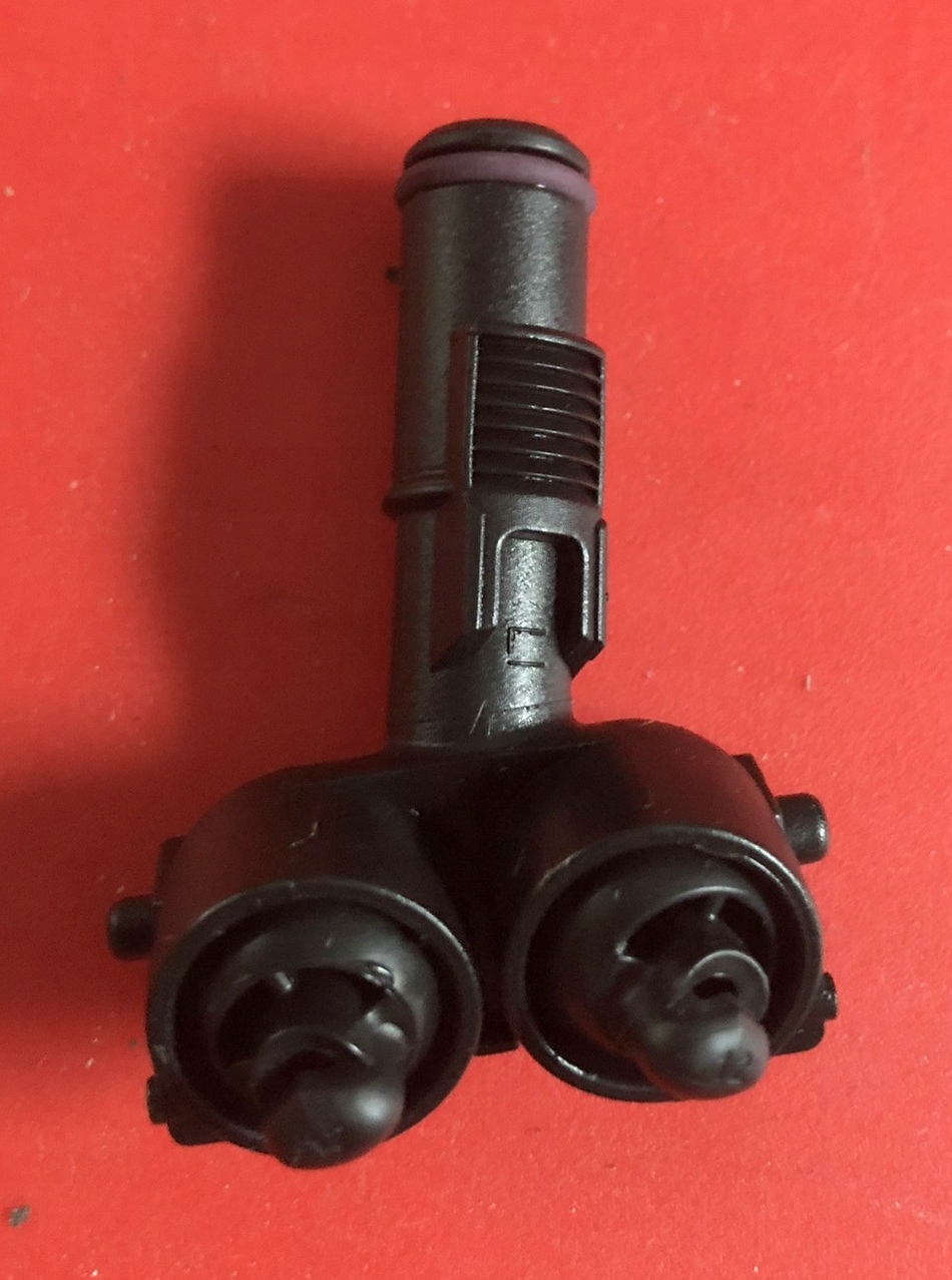 Tryska ostrekovacia svetla Fabia pravá