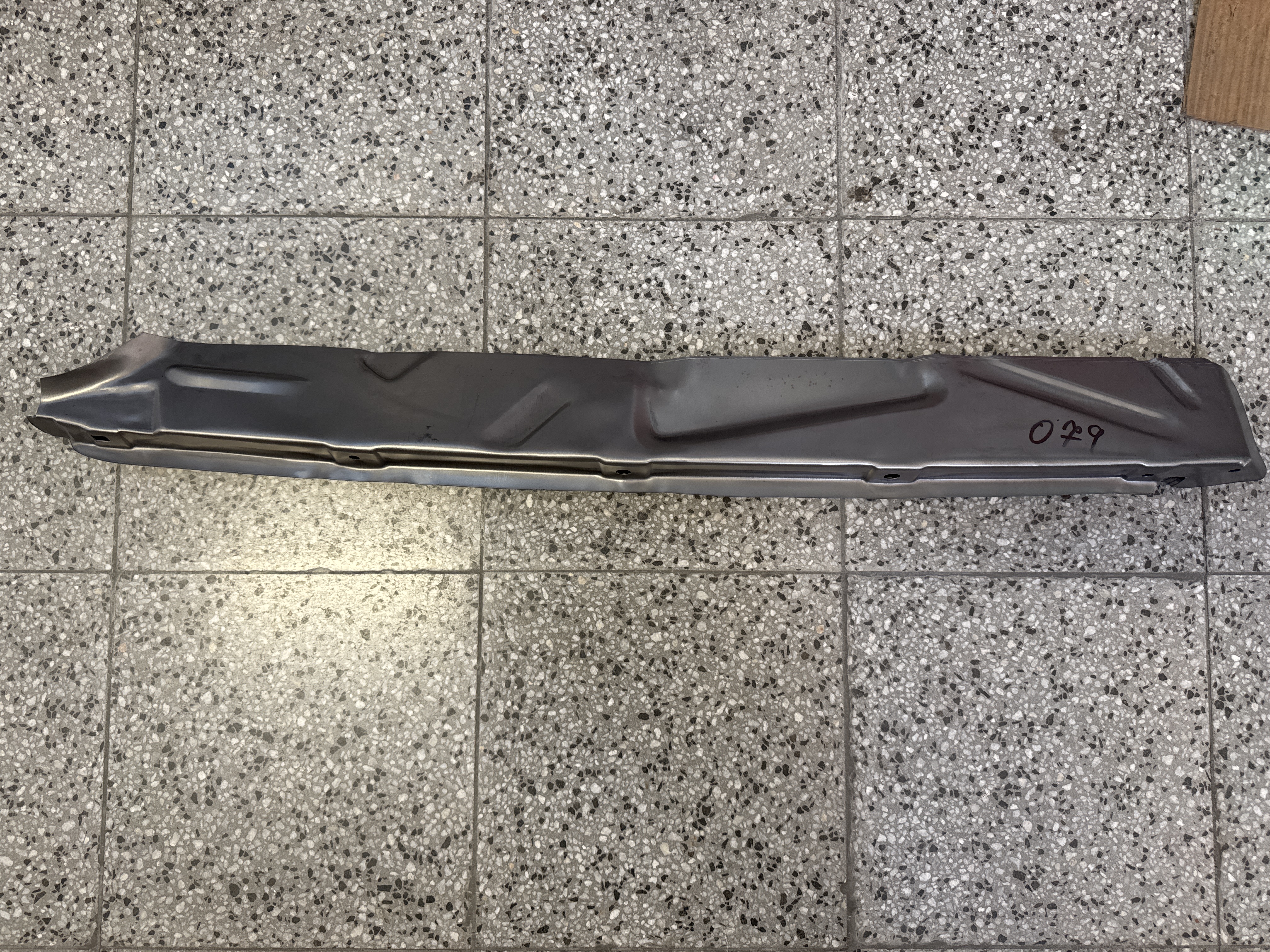 Lém blatníka predný Škoda Favorit vrchný pravý